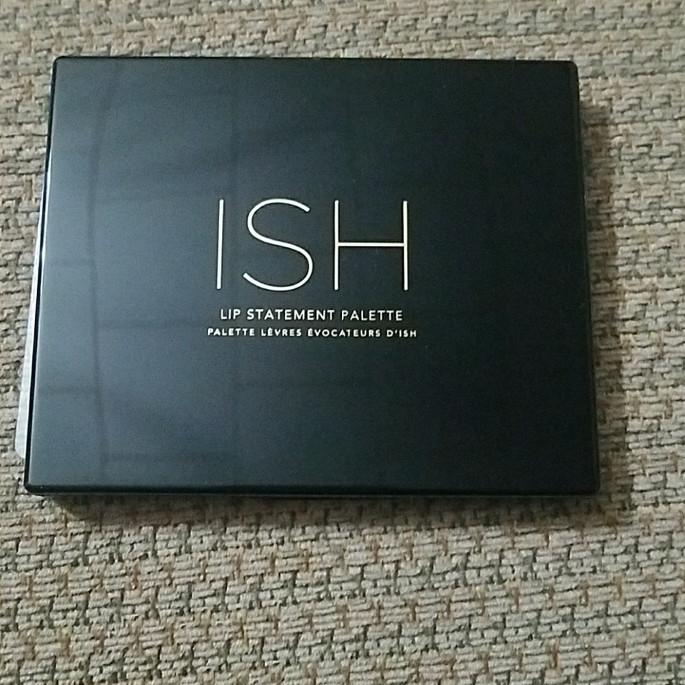 Ish lip pallete